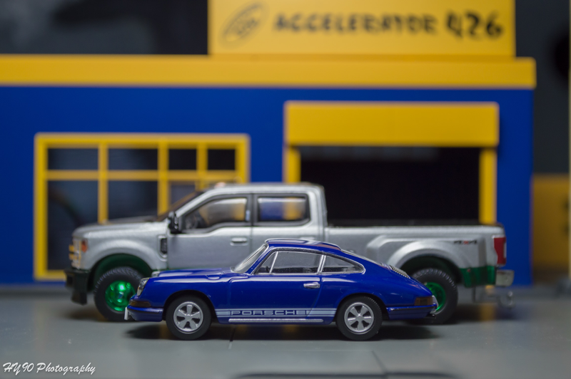 Illustration for article titled Green Machine F350 vs. TLVN 911S